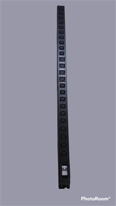 Thanh nguồn 24 cổng chuẩn C13 lắp tủ mạng 19 inch cho tủ  rack to  chất lượng cao